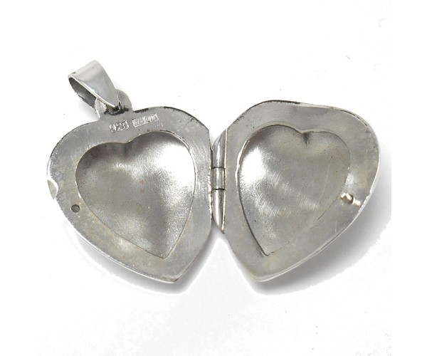 Sydänmedaljonki - Hopeariipus Sydänmedaljonki - Hopeariipus