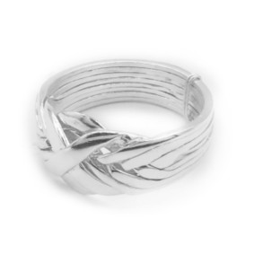 Pirunnyrkki - Hopeasormus, 8-osainen