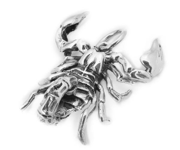 Skorpioni, iso - Hopeariipus